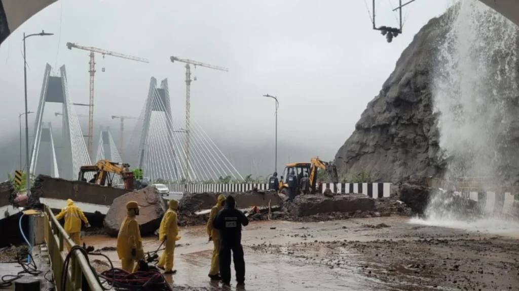 pune mumbai expressway missing link tunnel landslide rain 20260706175056
