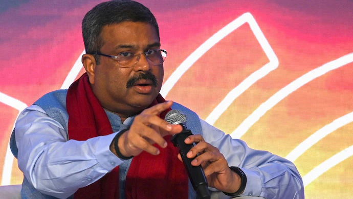 dharmendra pradhans resignation was the core demand of student protesters